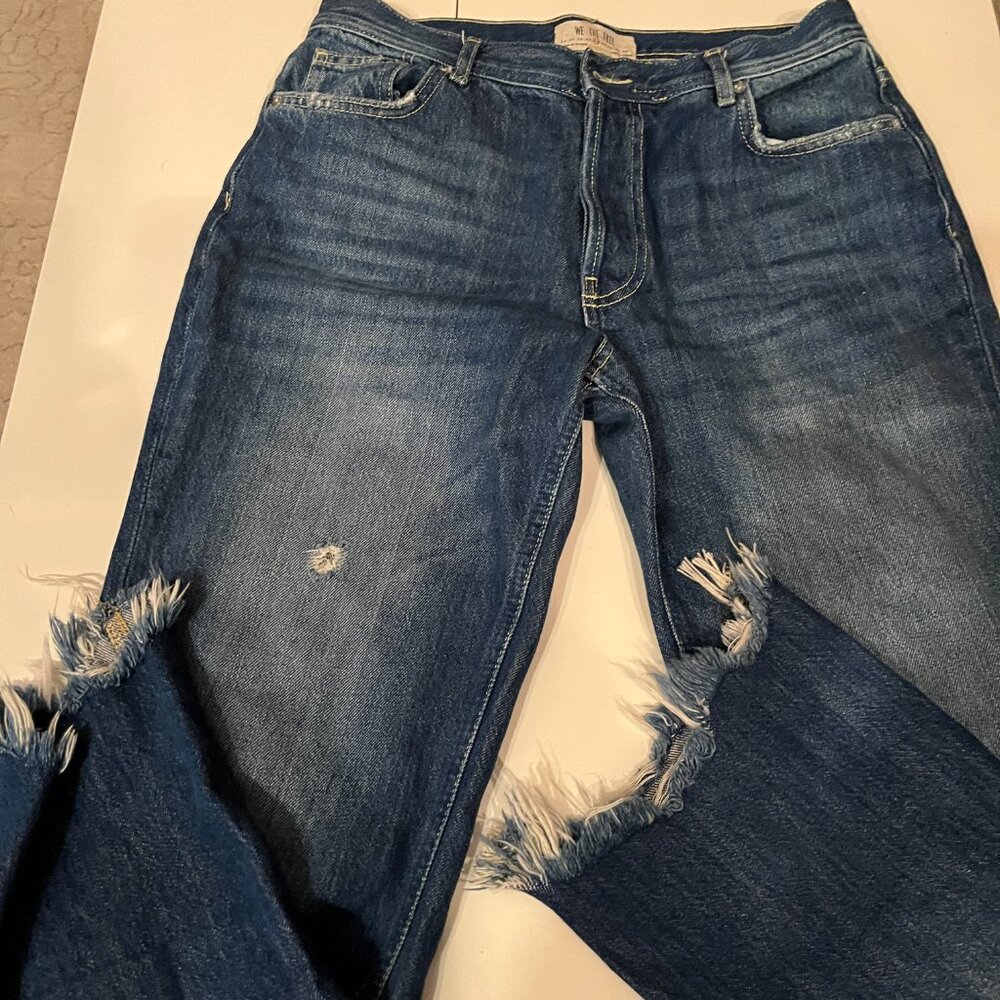 We the Free Fringed Hem Straight Leg (Slightly Wide) Jeans Size 28 💗